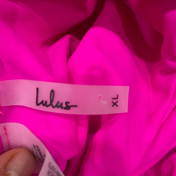 NWOT Lulus Sun Bound Fuchsia Cutout One-Shoulder One-Piece Swimsuit, Size XL - Picture 7 of 9